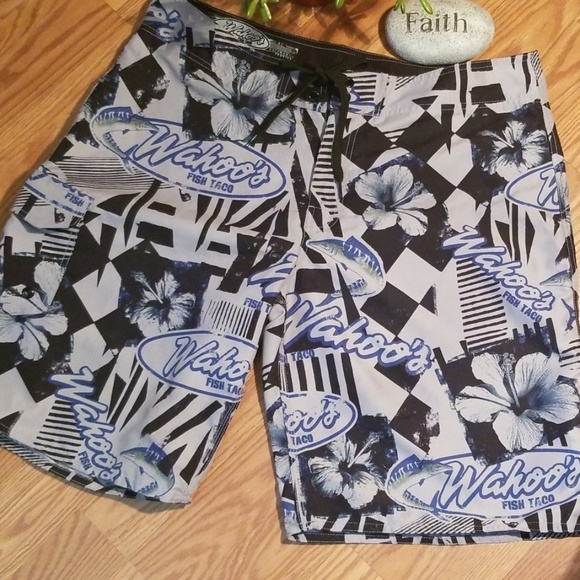 Vgt broad shorts wahoos 38 - Picture 1 of 7